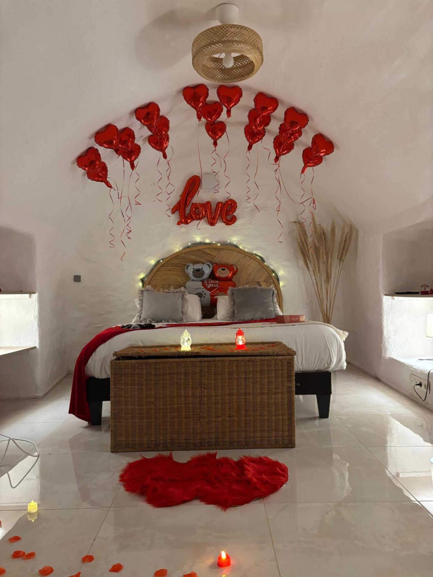 Le Temple D'Aphrodite, Appartement Avec Spa ヴィエンヌ エクステリア 写真